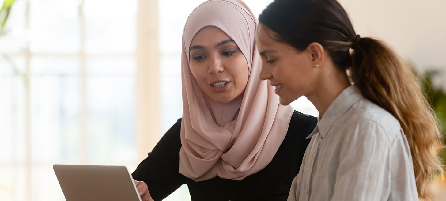 Trainer working with apprentice